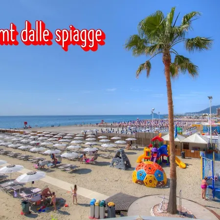 Alis 100 Mt Dal Mare Apartment *