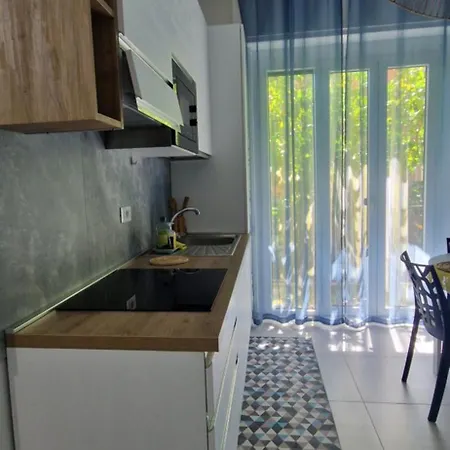 Alis 100 Mt Dal Mare Διαμέρισμα Loano